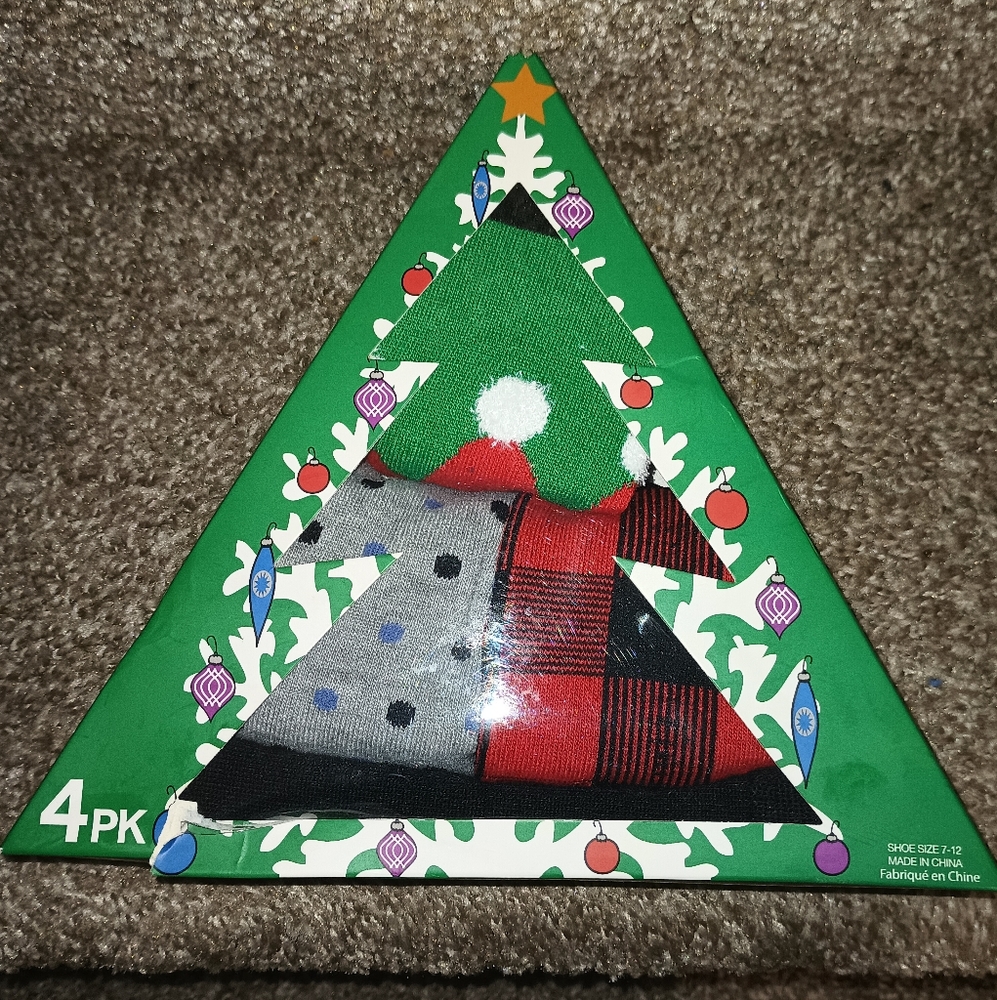 Brand New Holiday 4pk Socks